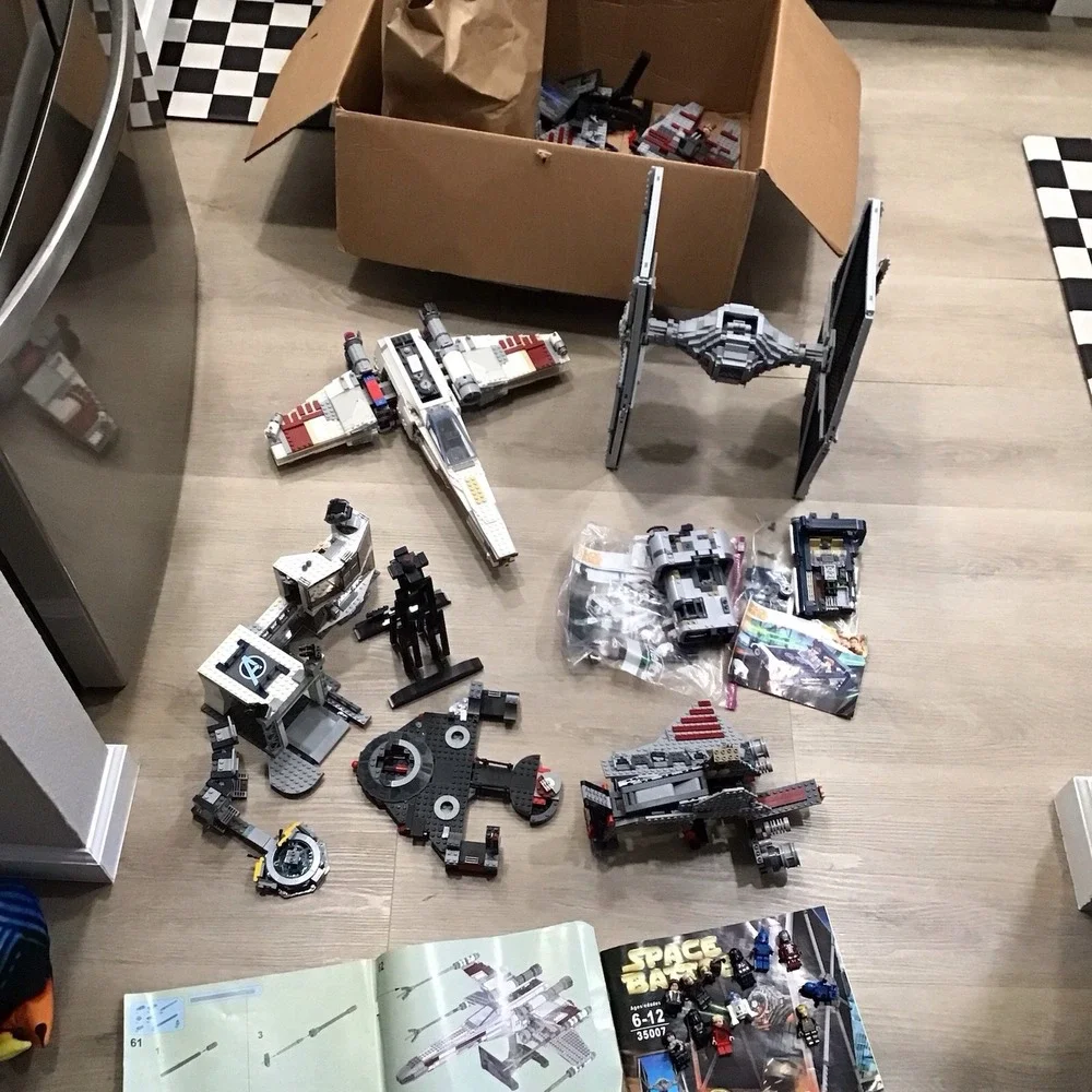 Huge Star Wars LEGO Lot X-Wing TIE Fighter Vehicles Minifigures Parts Manuals